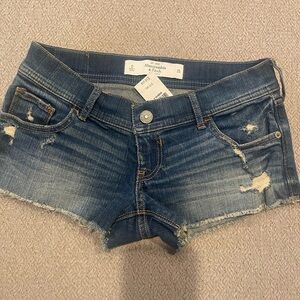 Abercrombie & Fitch Jean shorts